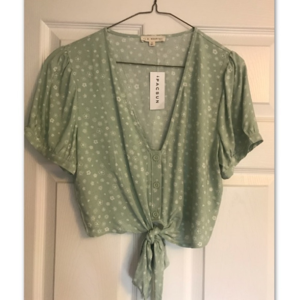 Tie crop top